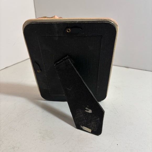 🛍️3/$30 Vintage 1980’s floral pink calla lily crackle ceramic picture frame - Picture 2 of 12